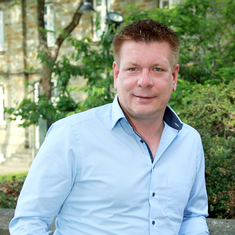  Holger Sommer